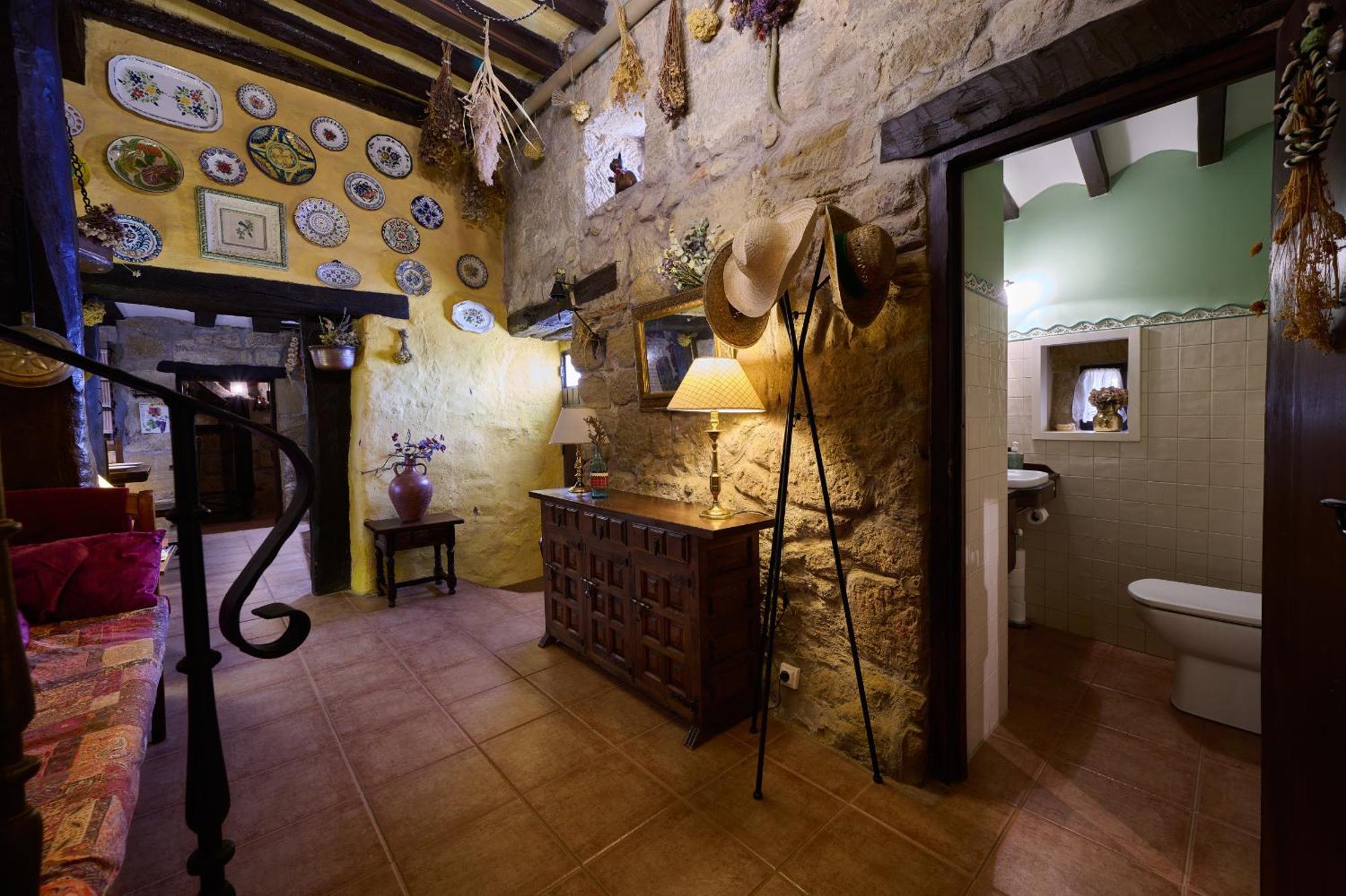 Villa Historic Haven By Fidalsa Labastida Exterior foto