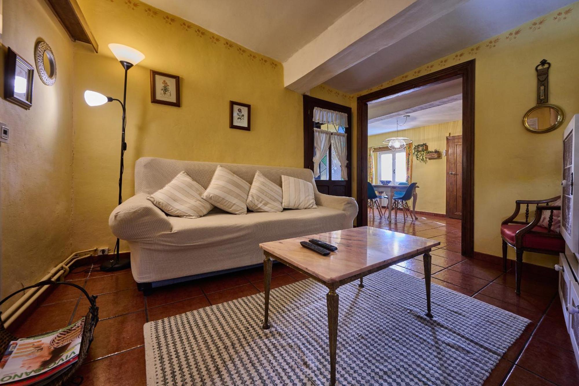 Villa Historic Haven By Fidalsa Labastida Exterior foto
