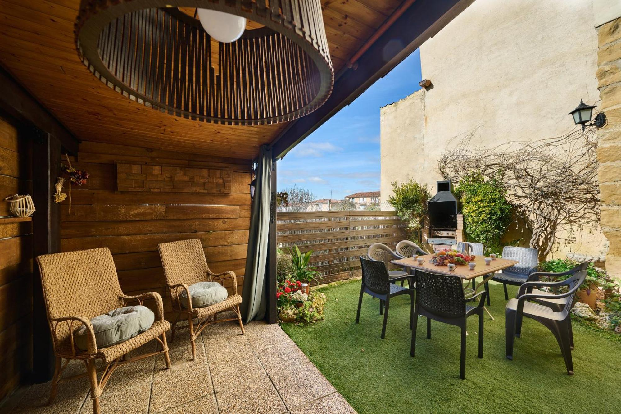 Villa Historic Haven By Fidalsa Labastida Exterior foto